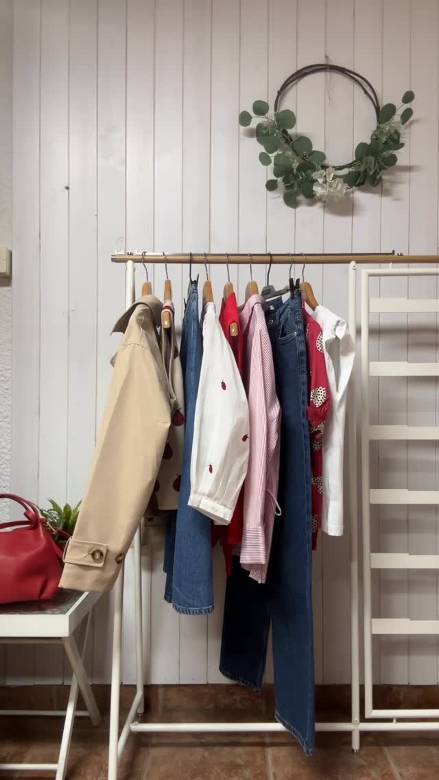 Novedades primavera ❤️

✨ Os voy a enseñar lo nuevo que está llegando…
porque de verdad… ¡NO ME PUEDE GUSTAR MÁS! ❤️

Es súper mono 🐞
Tiene ese punto divertido que te arregla el look sin esfuerzo.

Primavera pero con personalidad 😉

¿Os lo pondríais? Decídmelo 👇

📍Sun & Moon – Zaragoza

#NovedadesPrimavera #SunAndMoon #ModaDivertida #Zaragoza #RojoTendencia TiendaConEncanto
